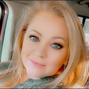 Meet your Posher, Kari